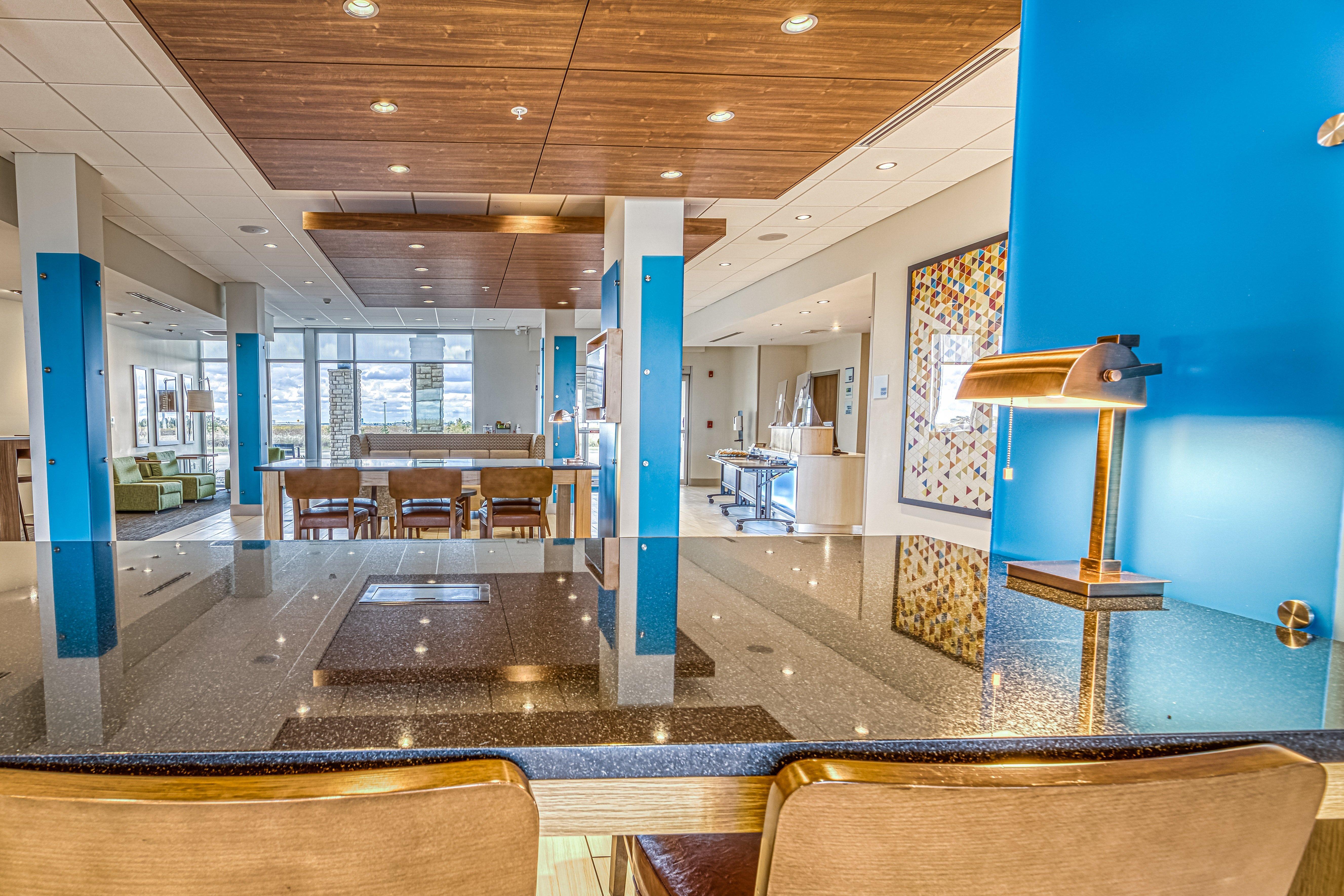 Holiday Inn Express & Suites - Rantoul By Ihg Eksteriør billede