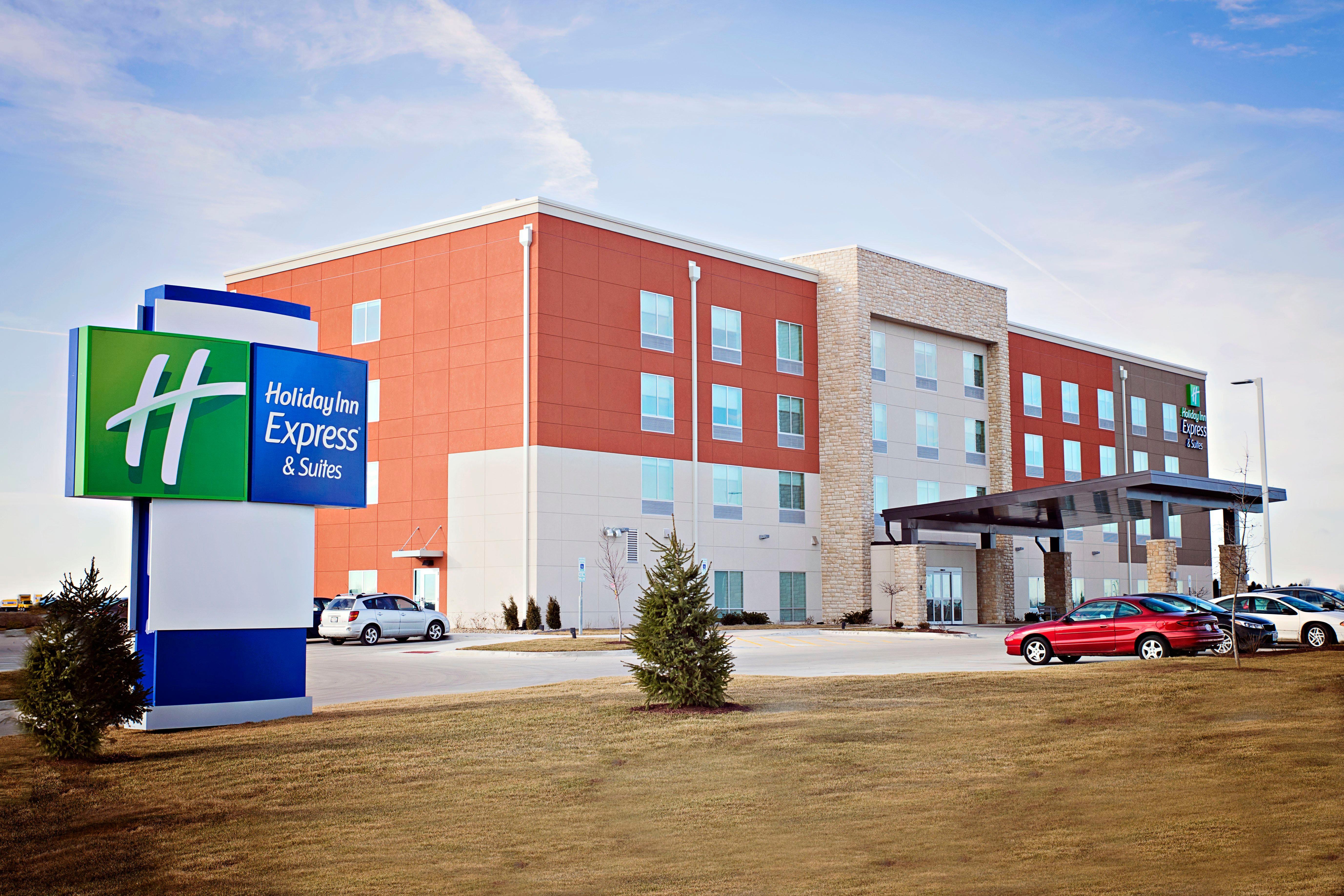 Holiday Inn Express & Suites - Rantoul By Ihg Eksteriør billede